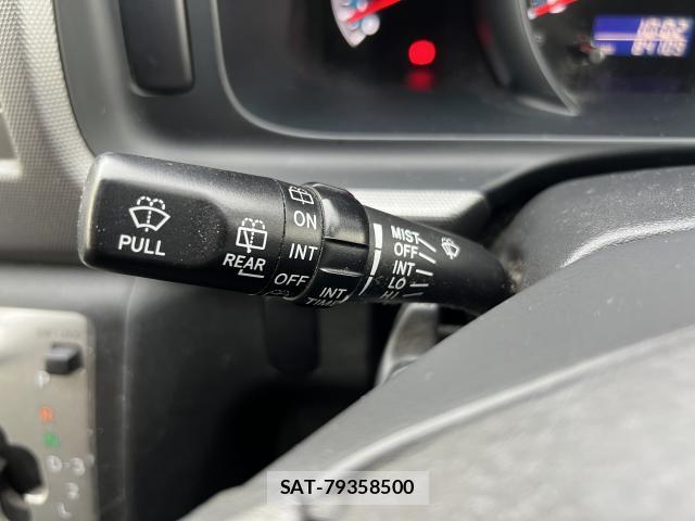 Toyota HIACE WAGON 2013-10 8223368-12
