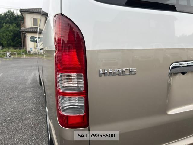 Toyota HIACE WAGON 2013-10 8223368-16
