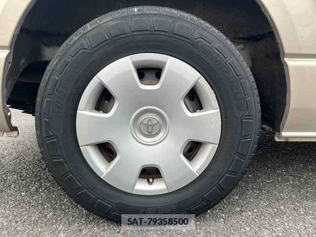 Toyota HIACE WAGON 2013-10 8223368-18