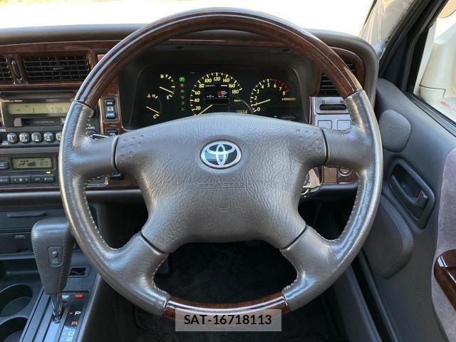 Toyota HIACE WAGON 2000-07 8223440-10