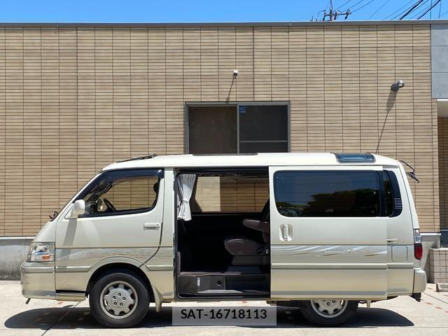 Toyota HIACE WAGON 2000-07 8223440-4