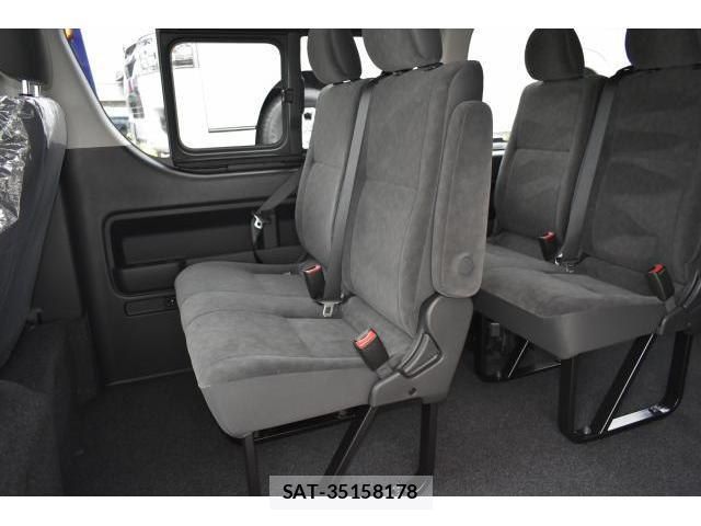 Toyota HIACE WAGON 2026-06 8224152-10