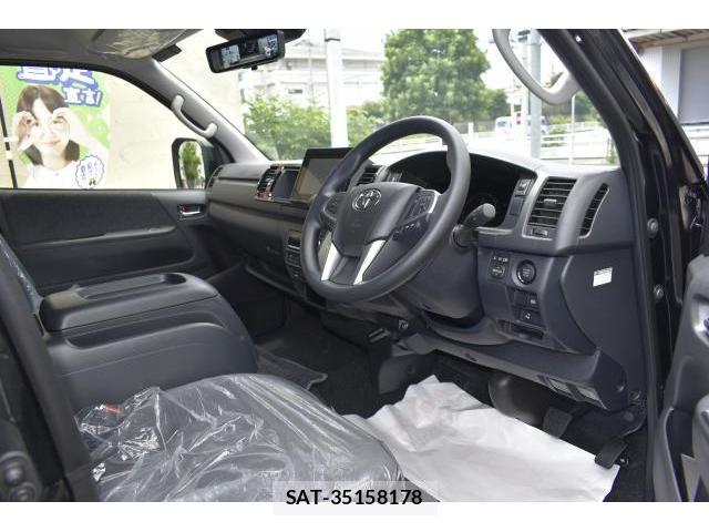 Toyota HIACE WAGON 2026-06 8224152-12