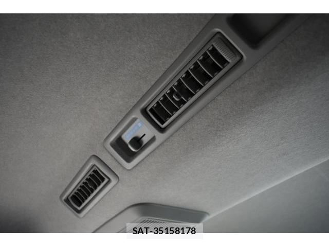 Toyota HIACE WAGON 2026-06 8224152-15