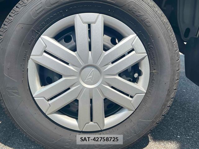 Daihatsu HIJET CARGO 2018-03 8216737-9
