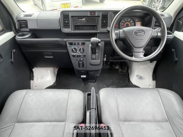 Daihatsu HIJET CARGO 2019-06 8220963-2
