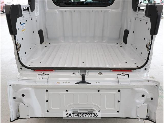 Daihatsu HIJET CARGO 2025-10 8222439-13