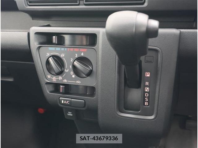 Daihatsu HIJET CARGO 2025-10 8222439-6