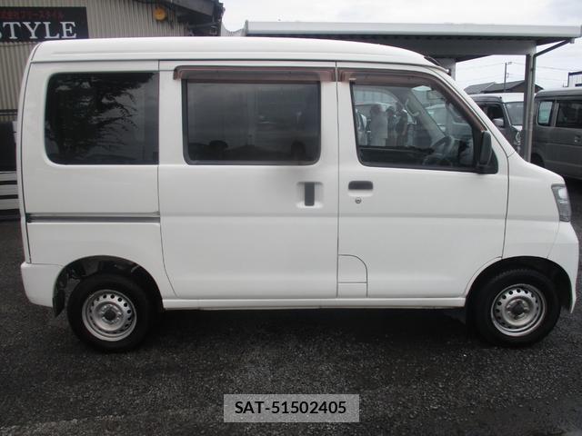 Daihatsu HIJET CARGO 2015-08 8224281-3