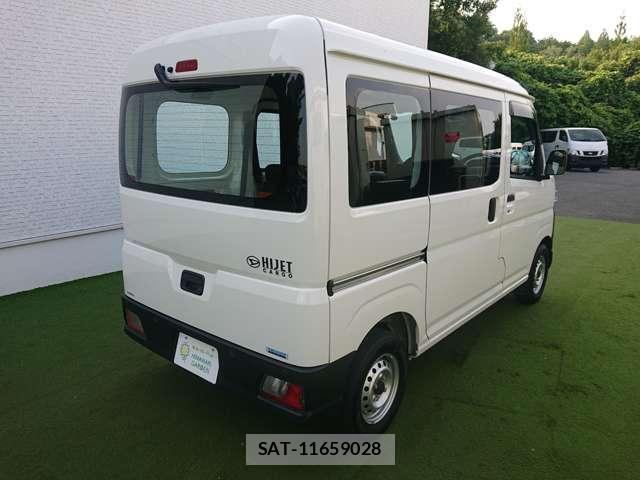 Daihatsu HIJET CARGO 2022-04 8224690-1