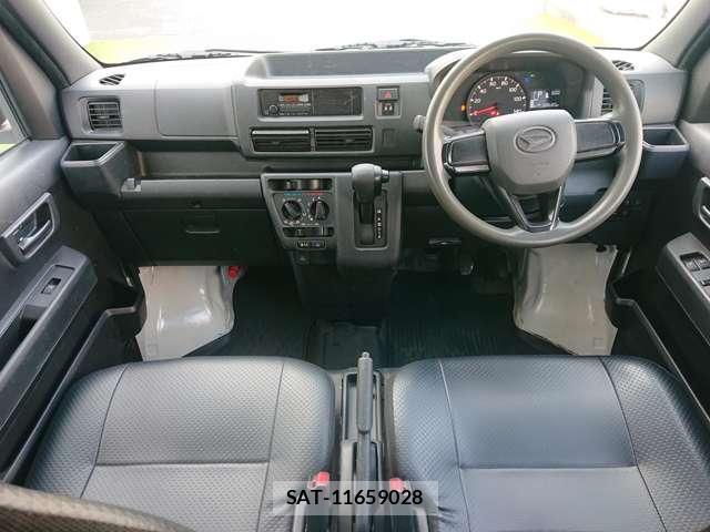 Daihatsu HIJET CARGO 2022-04 8224690-4