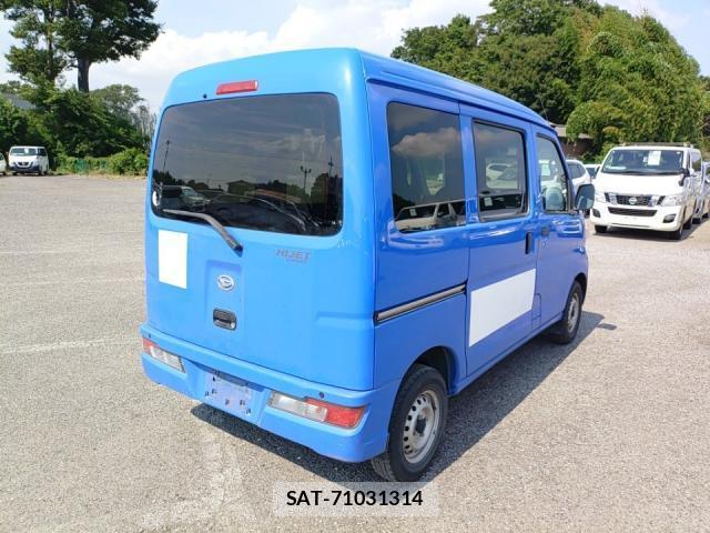 Daihatsu HIJET CARGO 2020-07 8225006-2