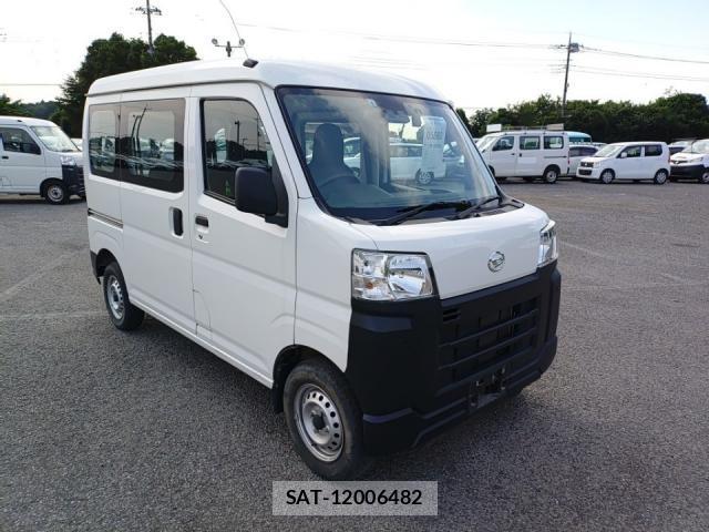 Daihatsu HIJET CARGO 2022-06 8225015-1