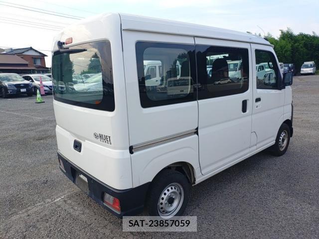 Daihatsu HIJET CARGO 2022-06 8225020-2