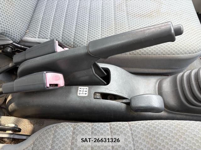 Daihatsu HIJET TRUCK 2011-01 8218288-12