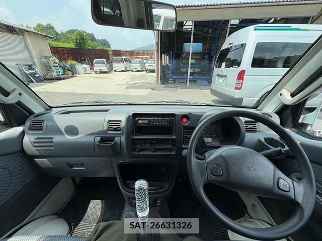 Daihatsu HIJET TRUCK 2011-01 8218288-2