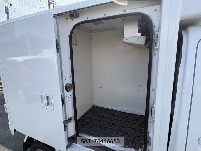 Daihatsu HIJET TRUCK 2018-12 8220435-6