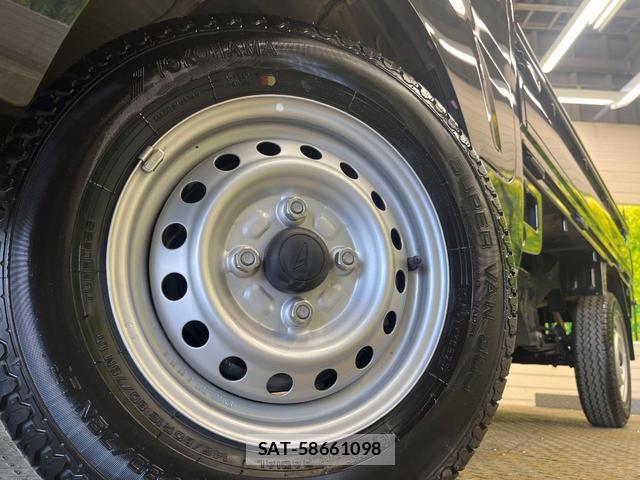 Daihatsu HIJET TRUCK 2025-03 8221636-12