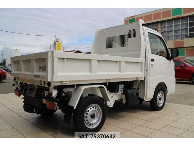 Daihatsu HIJET TRUCK 2026-03 8222333-11