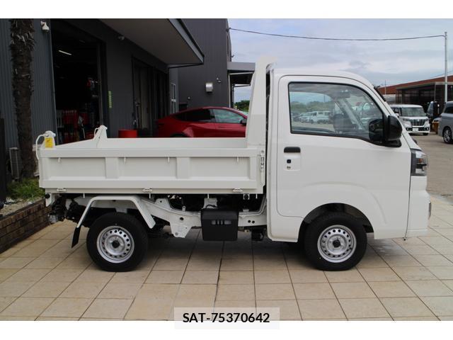Daihatsu HIJET TRUCK 2026-03 8222333-6
