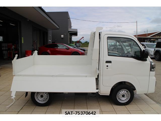 Daihatsu HIJET TRUCK 2026-03 8222333-7