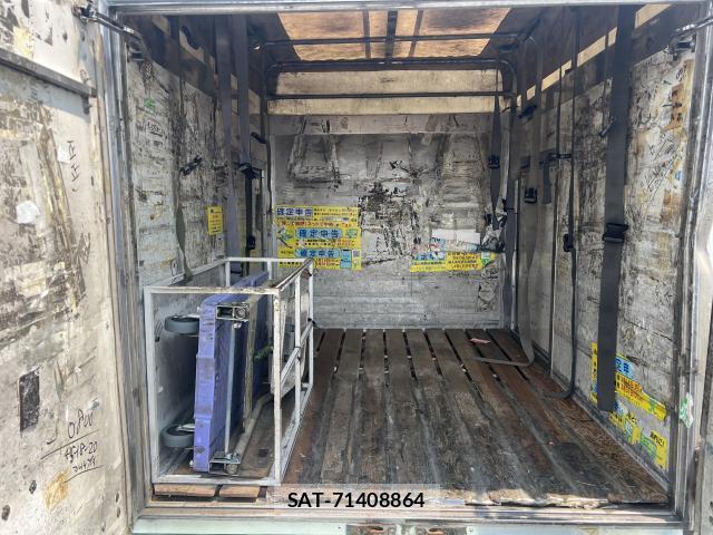 Daihatsu HIJET TRUCK 2025-10 8222711-11