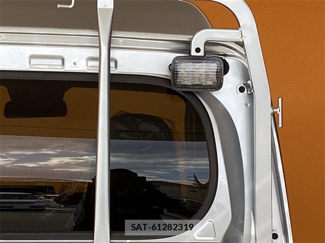 Daihatsu HIJET TRUCK 2025-10 8224554-19