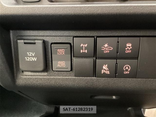 Daihatsu HIJET TRUCK 2025-10 8224554-7
