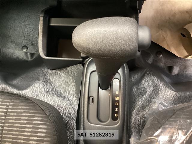 Daihatsu HIJET TRUCK 2025-10 8224554-8