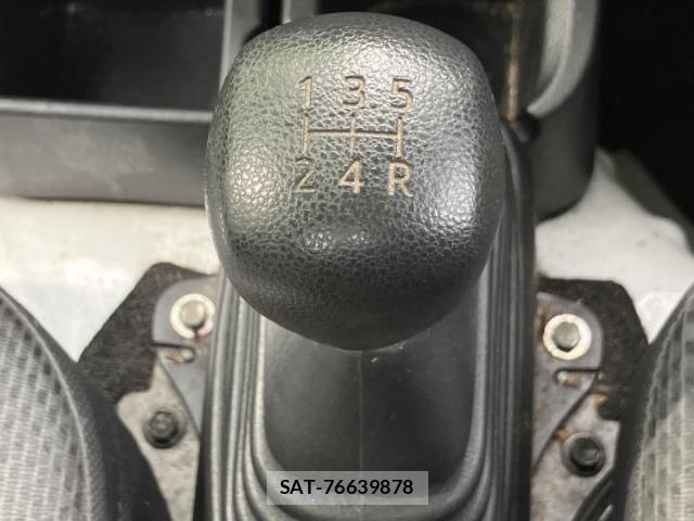 Daihatsu HIJET TRUCK 2021-10 8225448-13