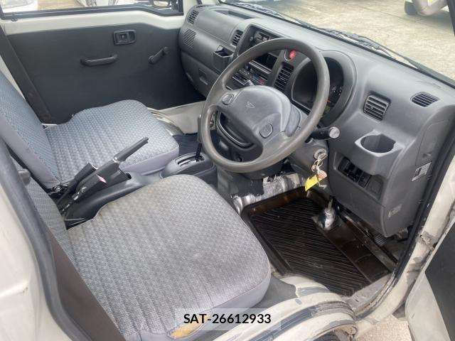 Daihatsu HIJET TRUCK 2010-03 8225608-3