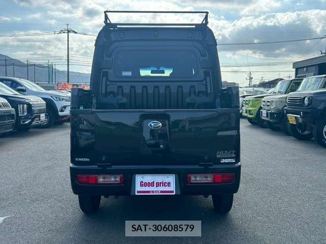 Daihatsu HIJET VAN 2016-10 8222648-1