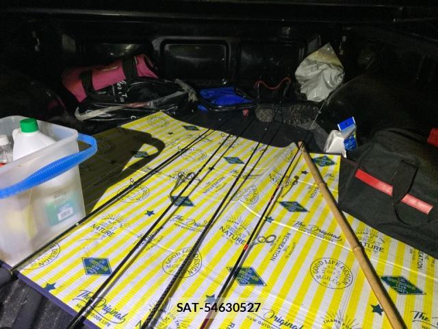 Toyota HILUX 2002-03 8219951-14
