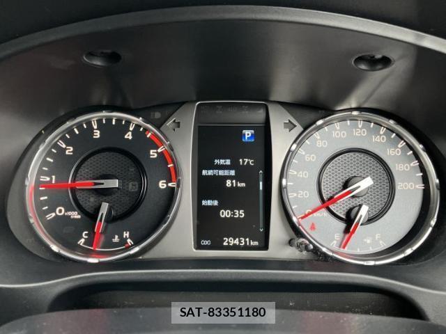 Toyota HILUX 2022-02 8224354-12