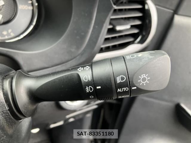 Toyota HILUX 2022-02 8224354-14