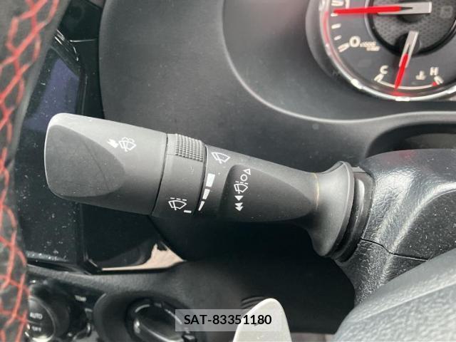 Toyota HILUX 2022-02 8224354-15