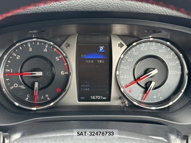 Toyota HILUX 2024-09 8225275-12