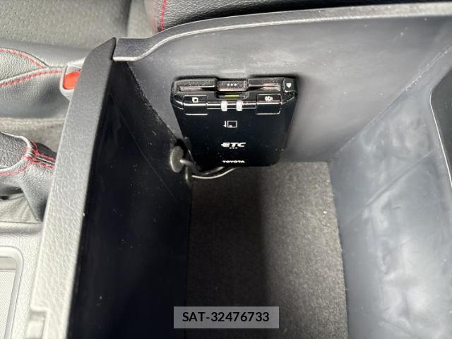 Toyota HILUX 2024-09 8225275-17