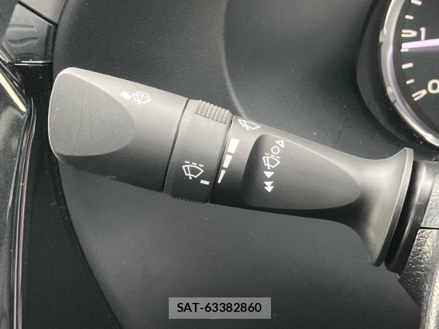 Toyota HILUX 2024-09 8225517-15