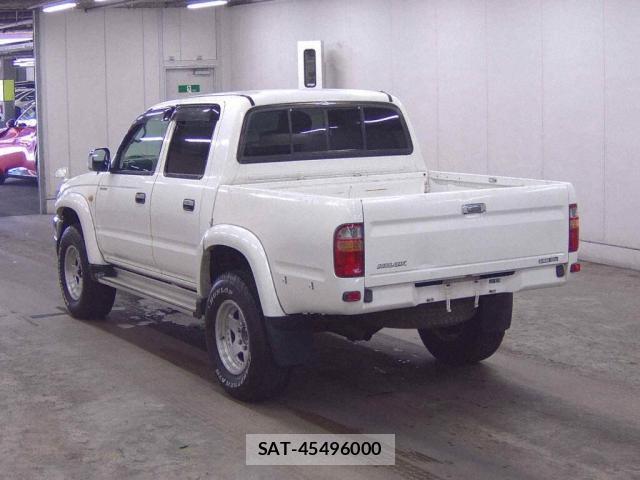 Toyota HILUX 2002-04 8217041-1