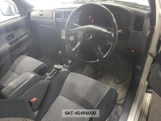 Toyota HILUX 2002-04 8217041-2