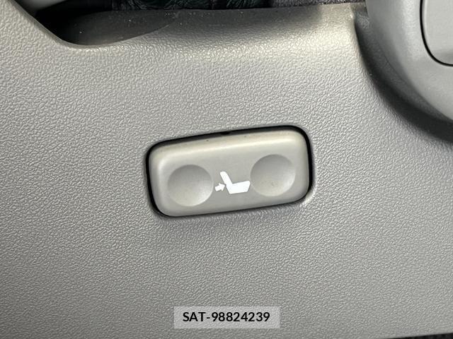 Toyota HILUX SURF 2007-11 8220491-9