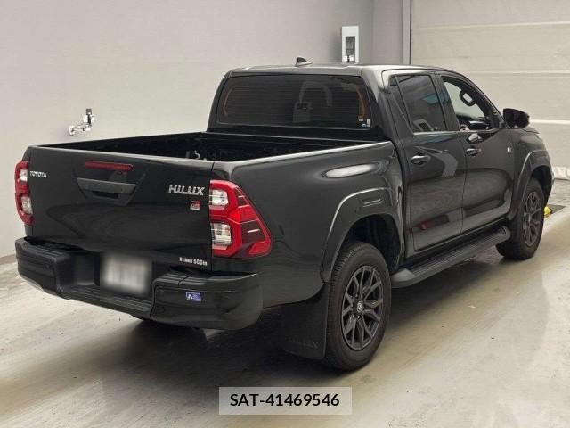 Toyota HILUX 2024-06 8216516-1