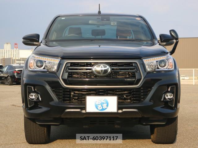 Toyota HILUX 2019-04 8217278-9