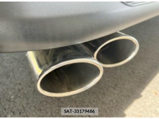 Toyota HILUX 2024-01 8218811-13