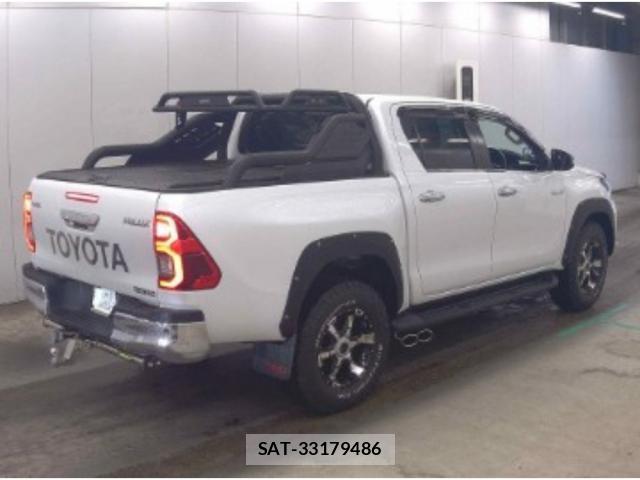 Toyota HILUX 2024-01 8218811-4