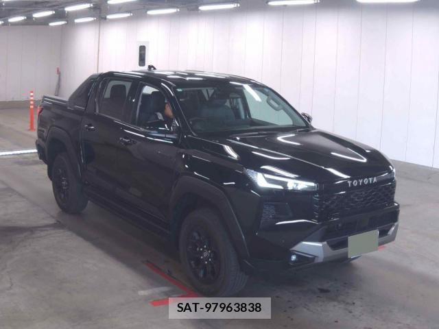 Toyota HILUX 2026-07 8218853-4