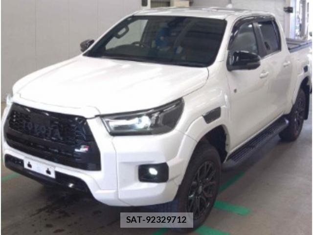 Toyota HILUX 2022-07 8218923-3