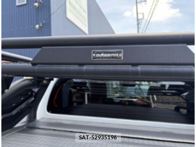 Toyota HILUX 2024-01 8218937-4