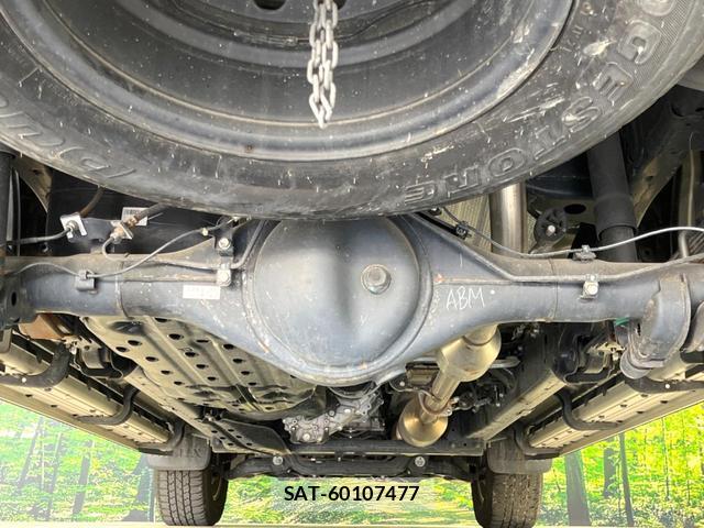 Toyota HILUX 2022-02 8220866-18